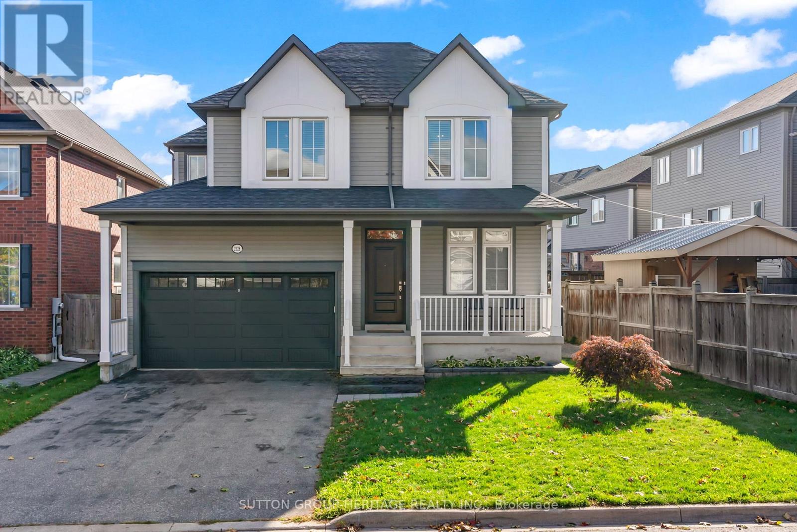 2328 Pilgrim Sq, Oshawa, ON L1L 0C2