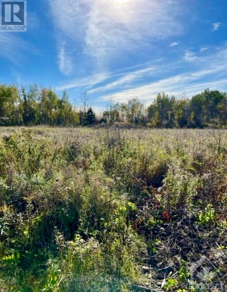 25 Honey Bee Grv, Ottawa, ON K0A 2Z0