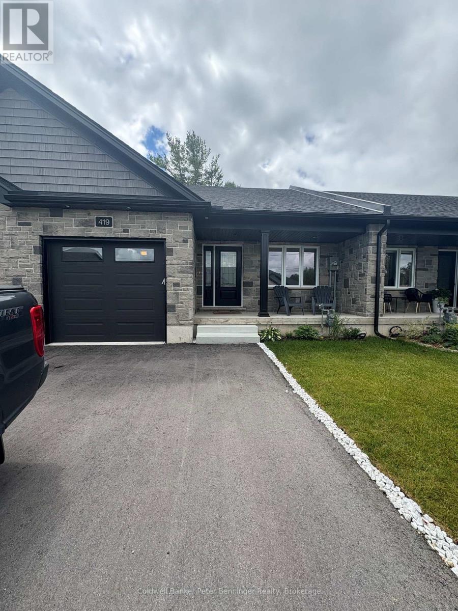 419 Park St W, West Grey, ON N0G 1R0