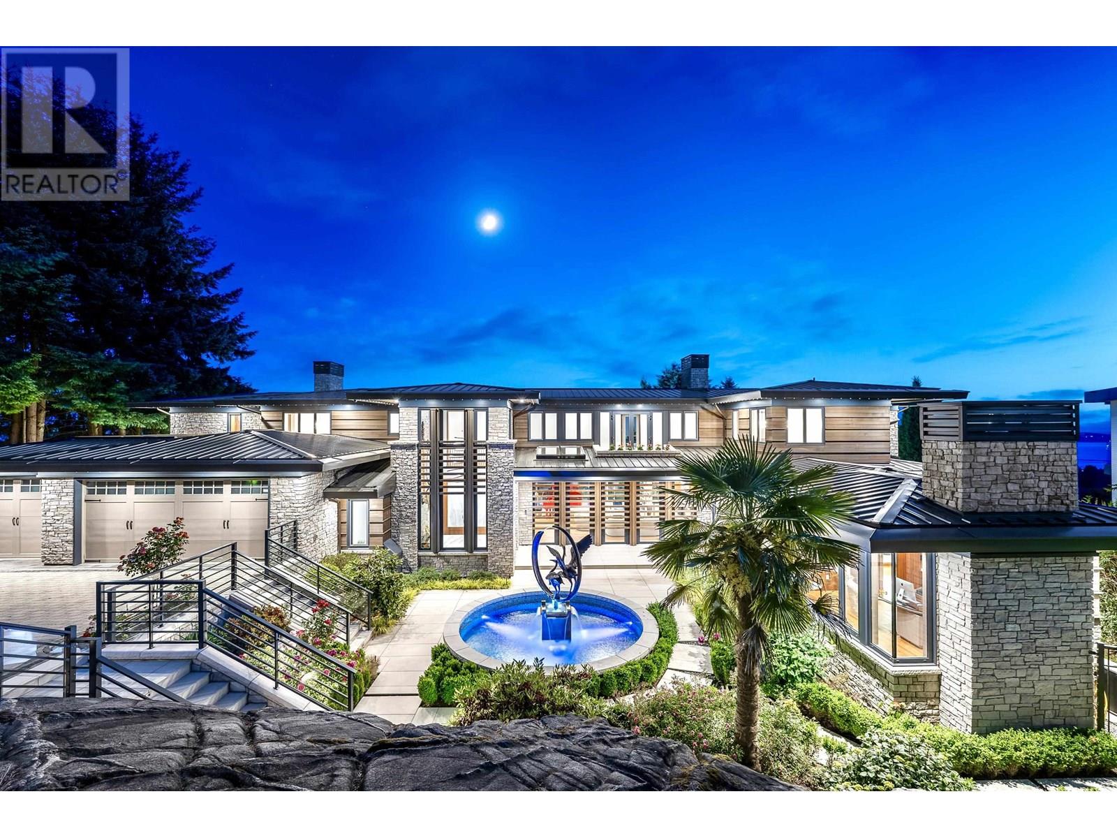 1036 Eyremount Dr, West Vancouver, BC V7S 2B3