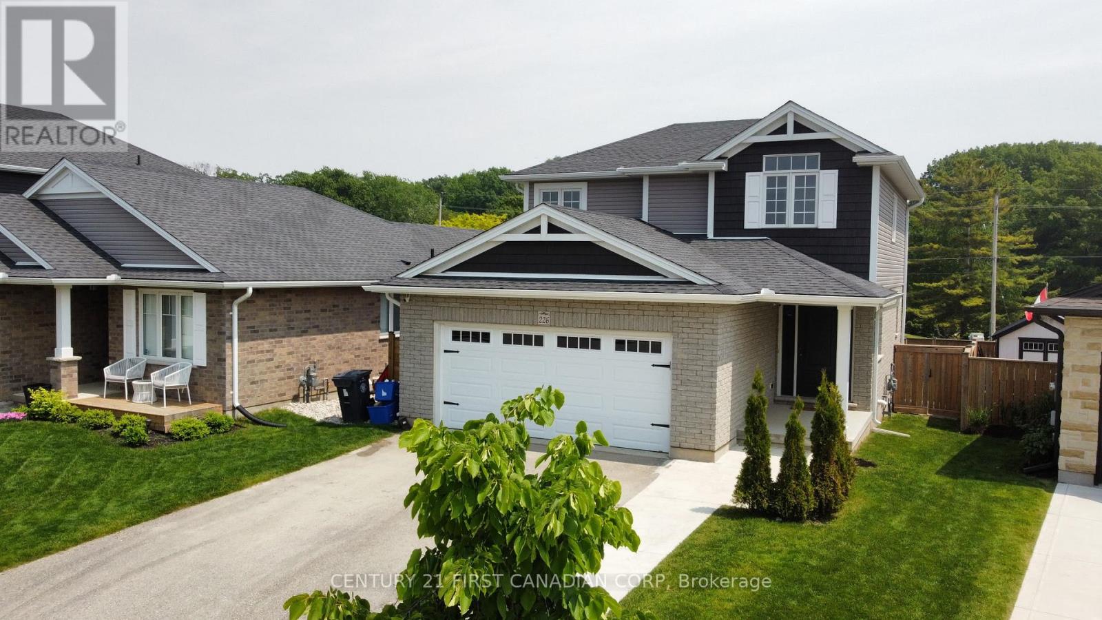 226 Emery St, Central Elgin Port Stanley, ON N5L 0A5
