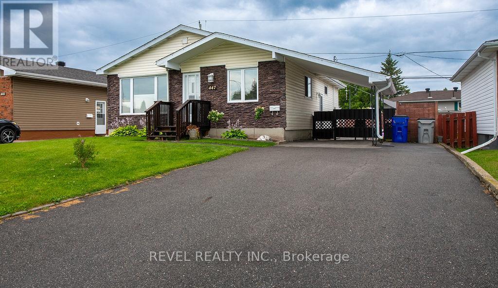 447 Shub Ave, Timmins, ON P4N 7N1