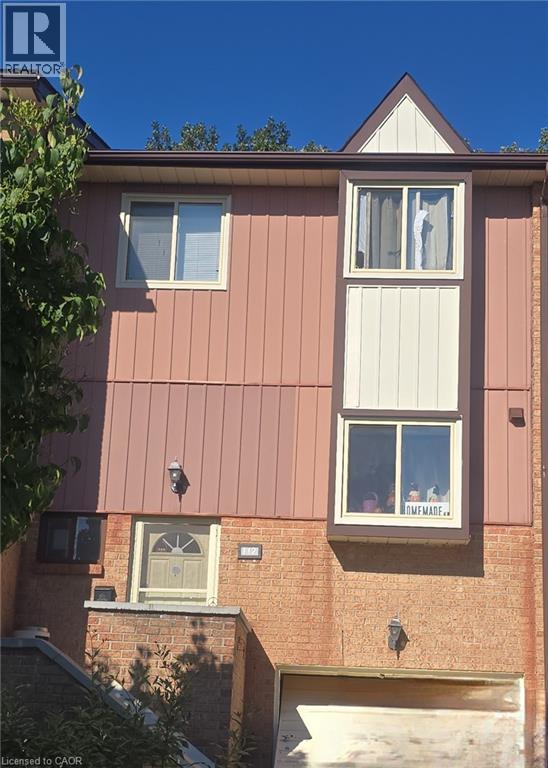 112 Baronwood Court Unit 112 Ct, Brampton, ON L6V 3H7