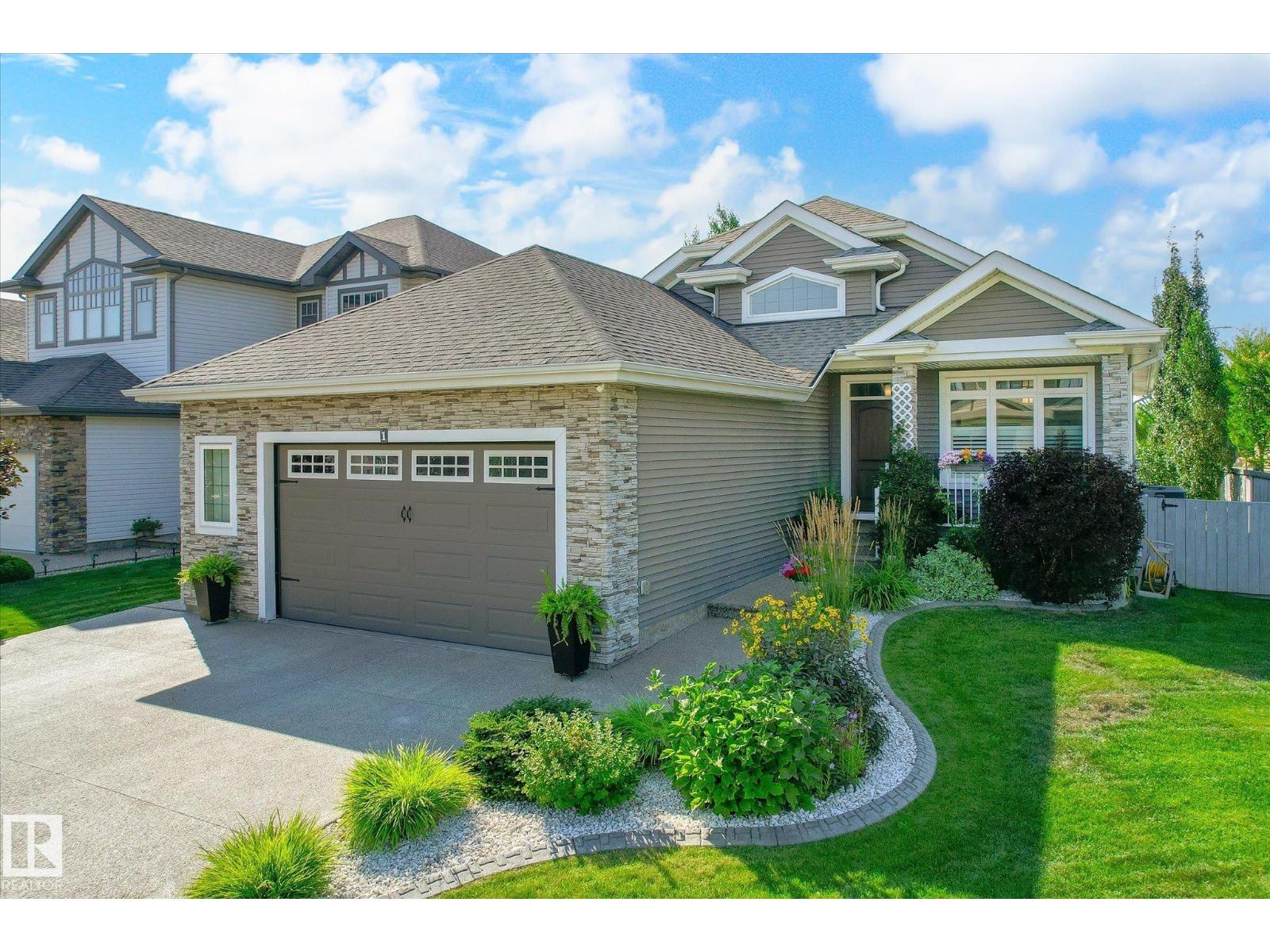 1 Lincoln Ga, Spruce Grove, AB T7X 0N5
