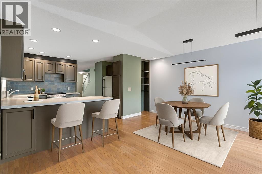 26 Street Sw Unit 2638 #a, Calgary, AB T3E 2C7