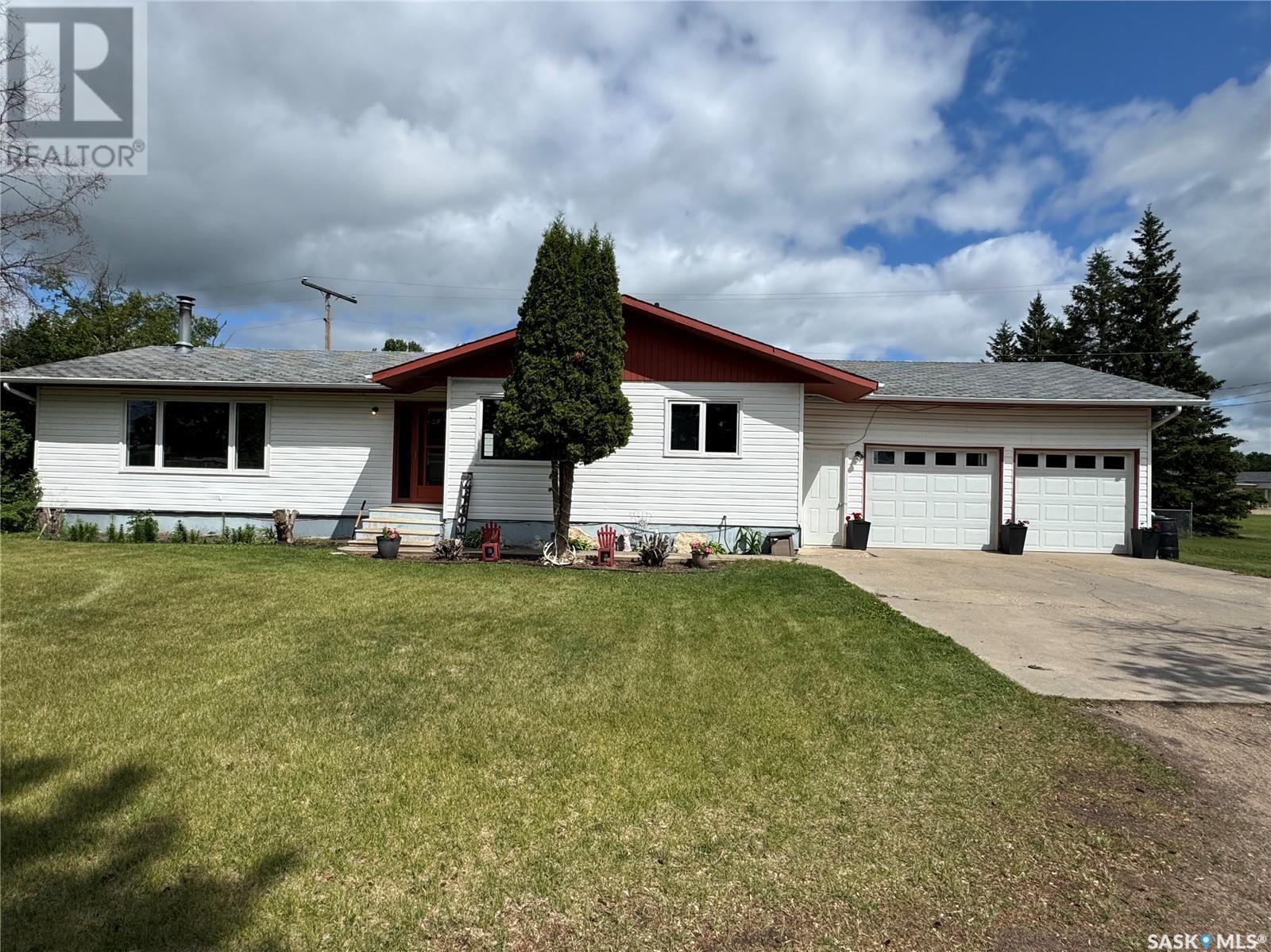 208 Stanhope Ave, Sturgis, SK S0A 4A0
