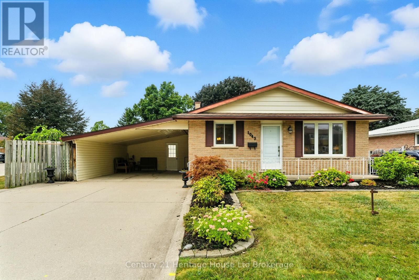 1043 Canfield Cres, Woodstock, ON N4S 8P3