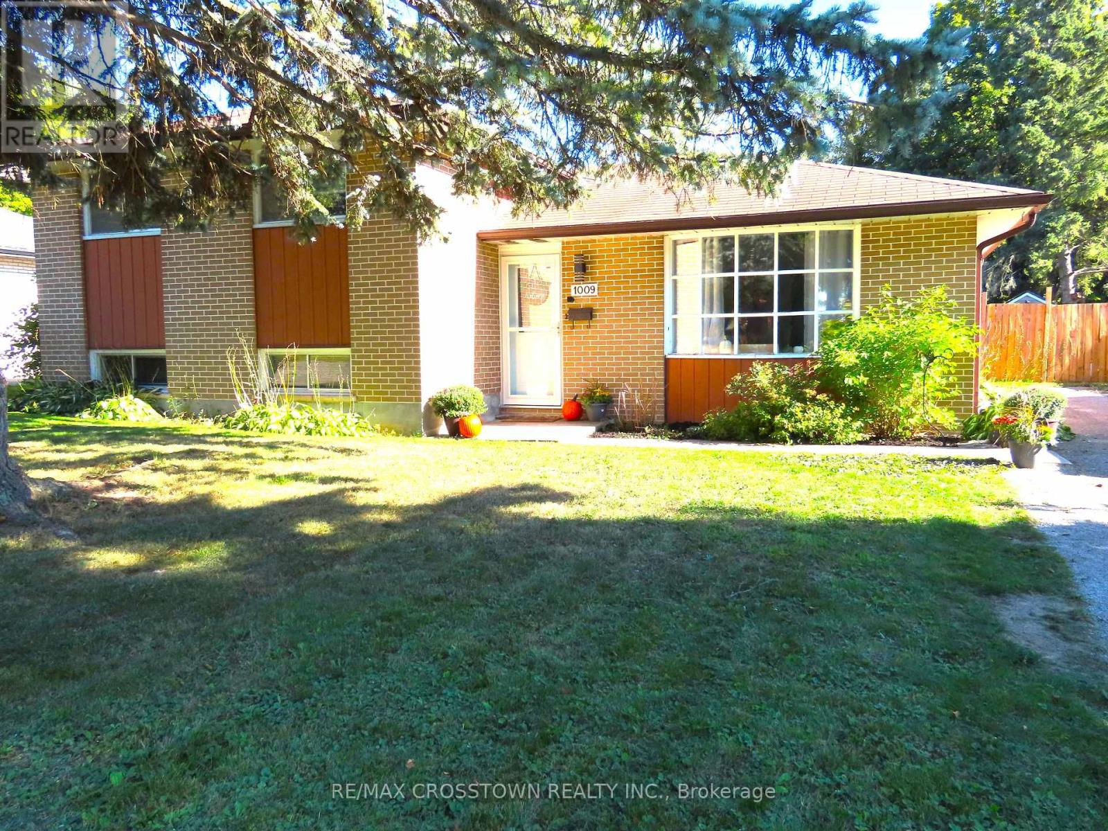 1009 Everton Rd, Midland, ON L4R 5H7