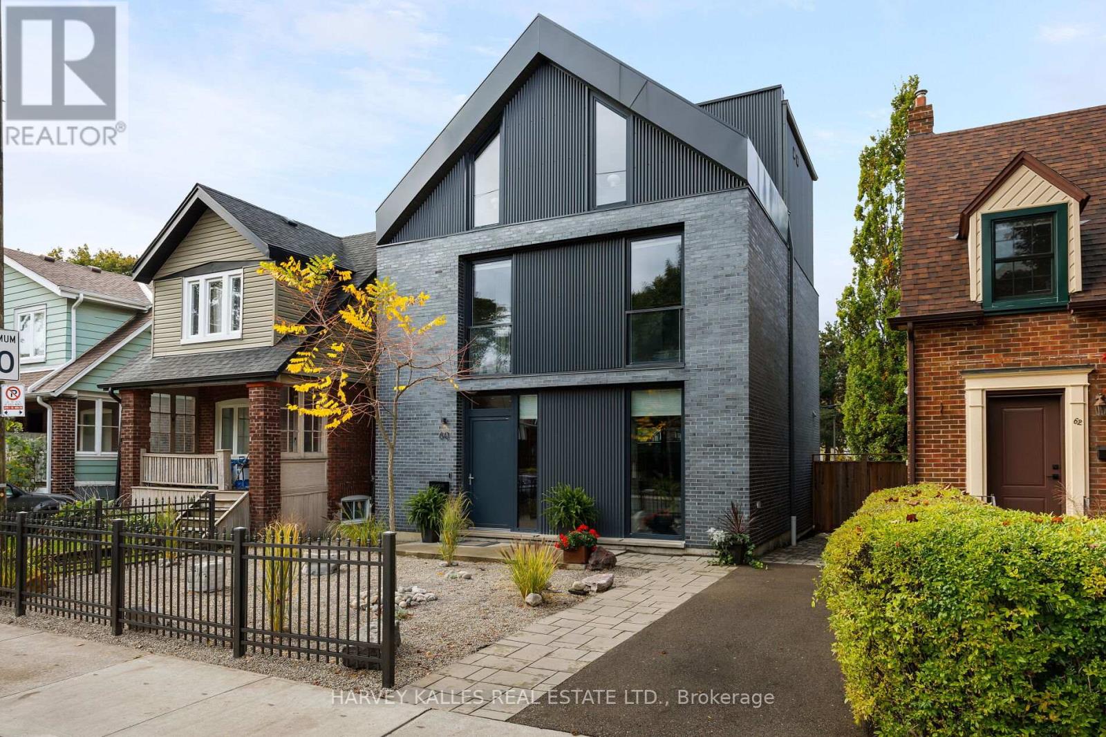60 Hiltz Ave, Toronto, ON M4L 2N5