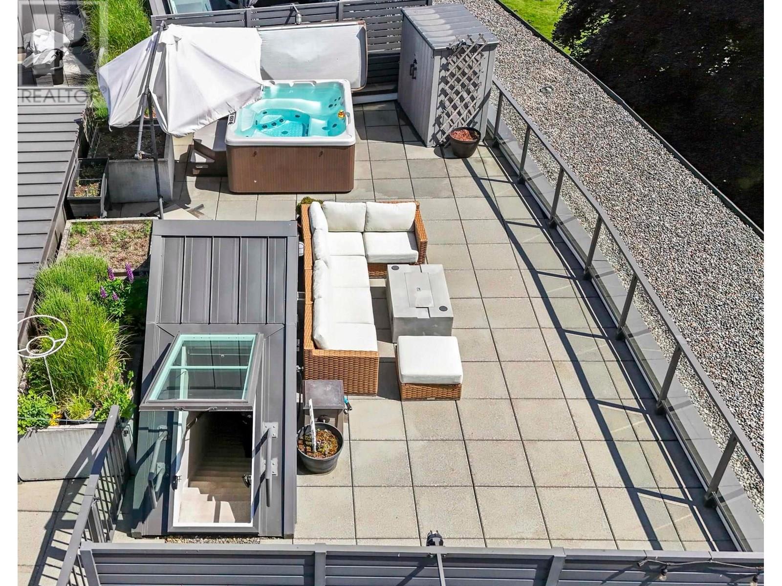 20 E Royal Avenue Unit 404, New Westminster, BC V3L 0G9