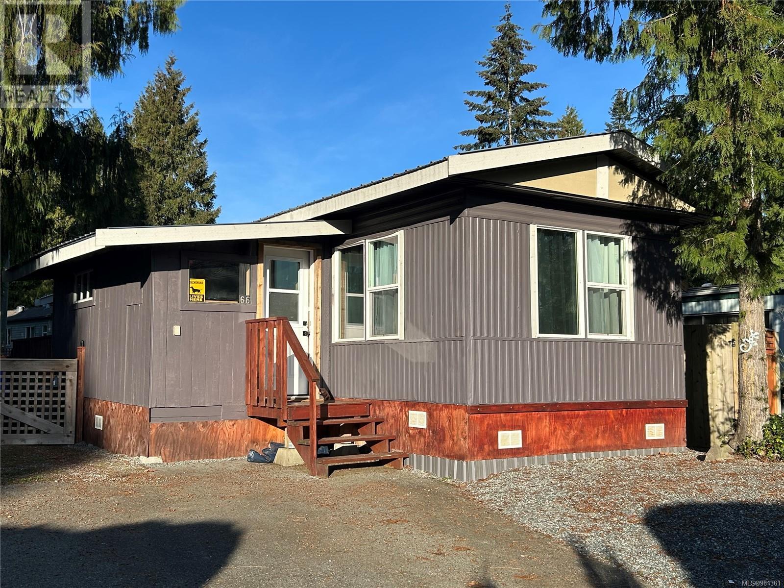 25 Maki Rd Unit 66 Rd, Nanaimo, BC V9R 6N3