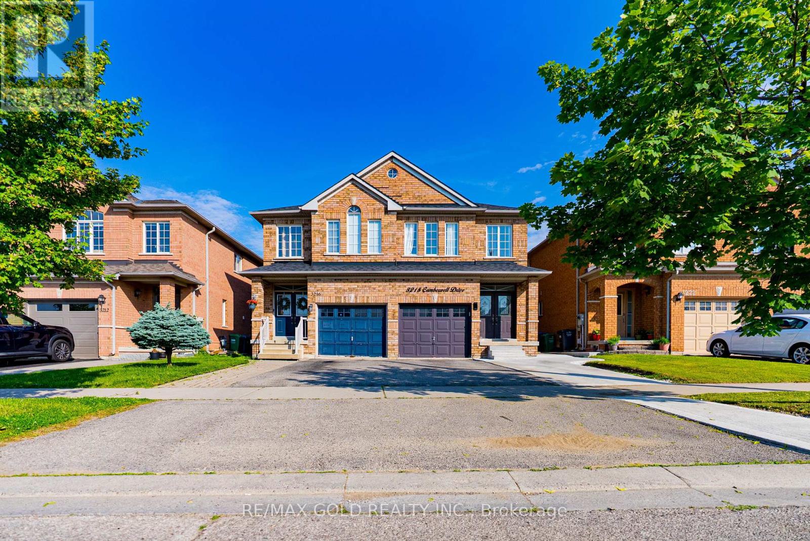 3218 Camberwell Dr, Mississauga, ON L5M 6S8