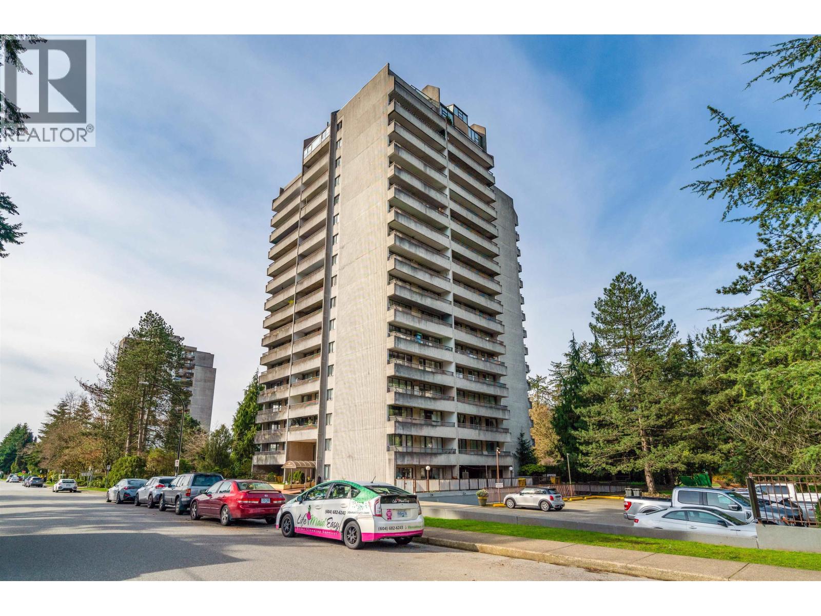 6595 Willingdon Avenue Unit 608, Burnaby, BC V5H 4E5