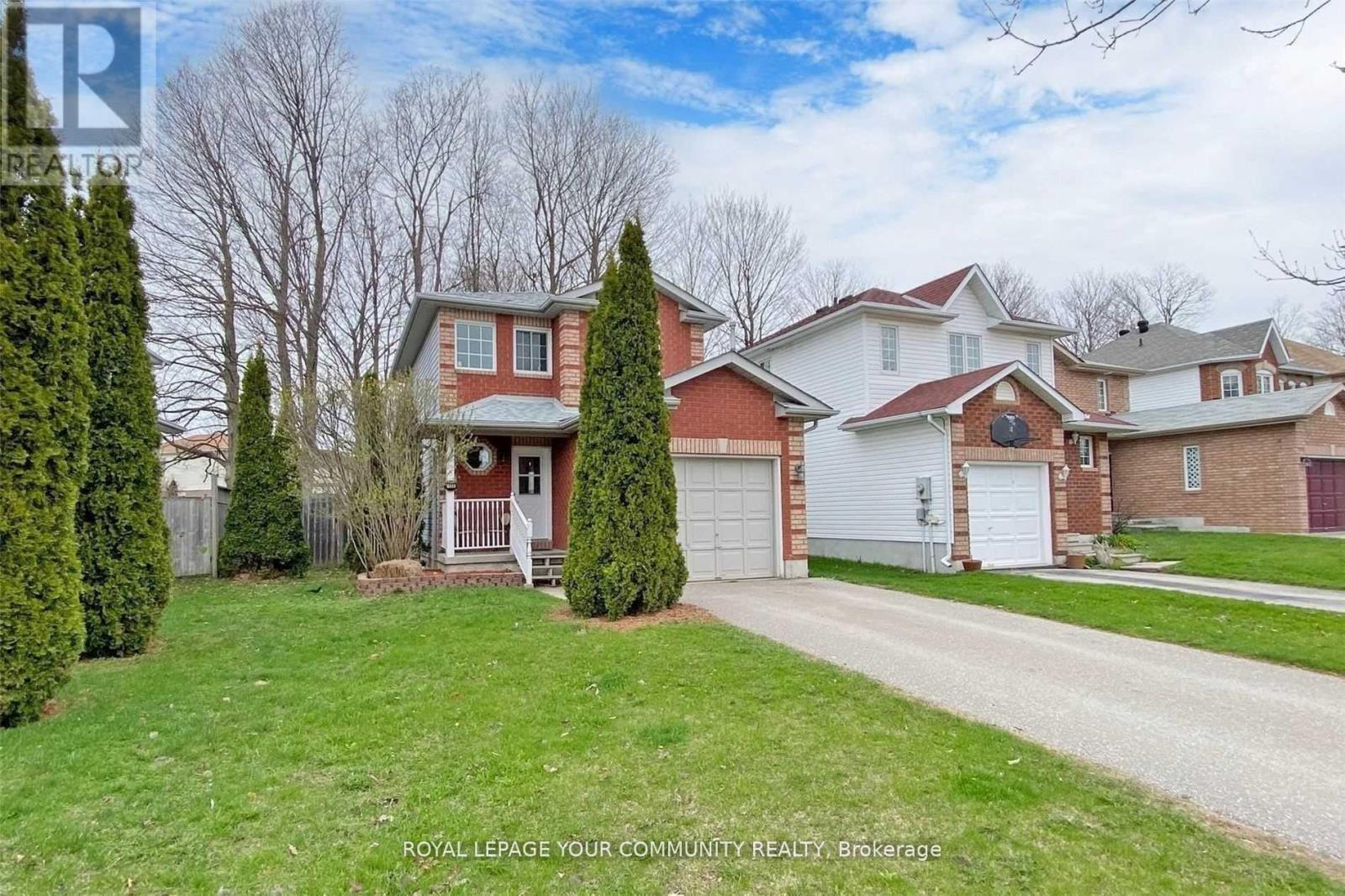 159 Brucker Rd, Barrie, ON L4N 8H8