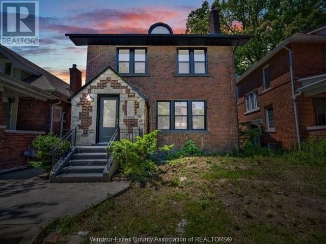 1331 Victoria Ave, Windsor, ON N8X 1N9