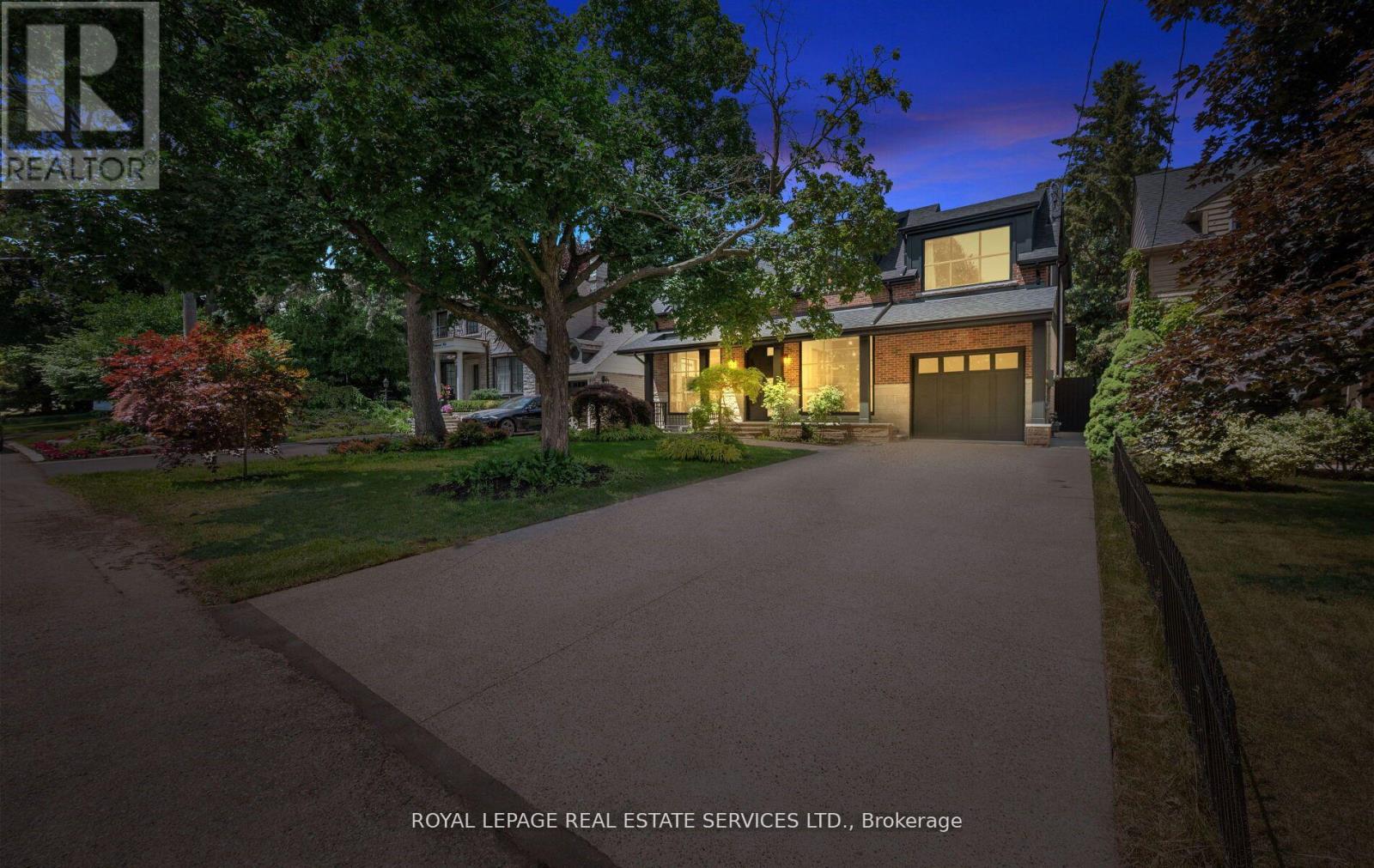 10 Colwood Rd, Toronto, ON M9A 4E3