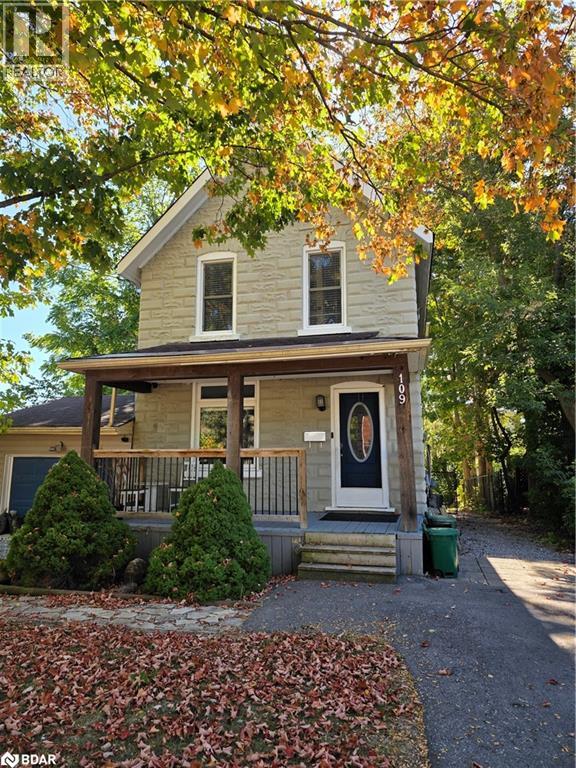 109 Borland St E, Orillia, ON L3V 2B8