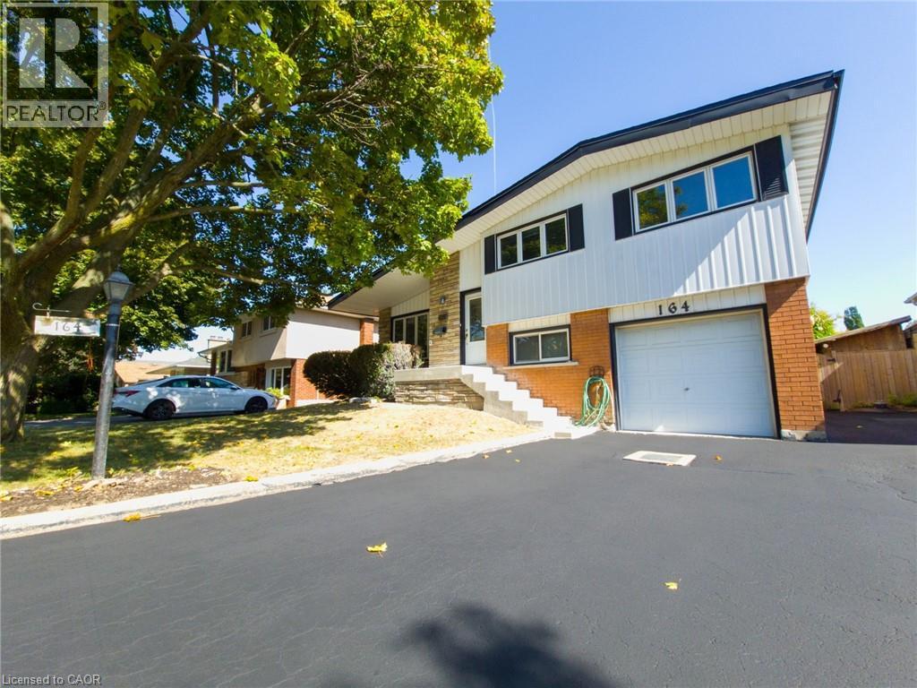 164 Laurier Ave, Hamilton, ON L9C 3S6