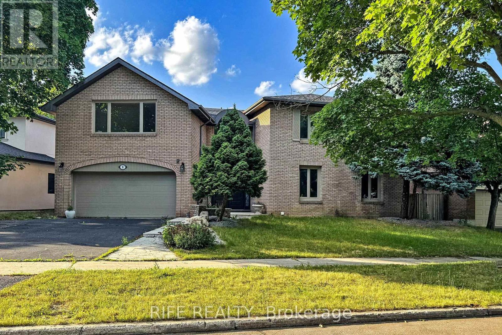 8 Elliotwood Ct, Toronto, ON M2L 2P9
