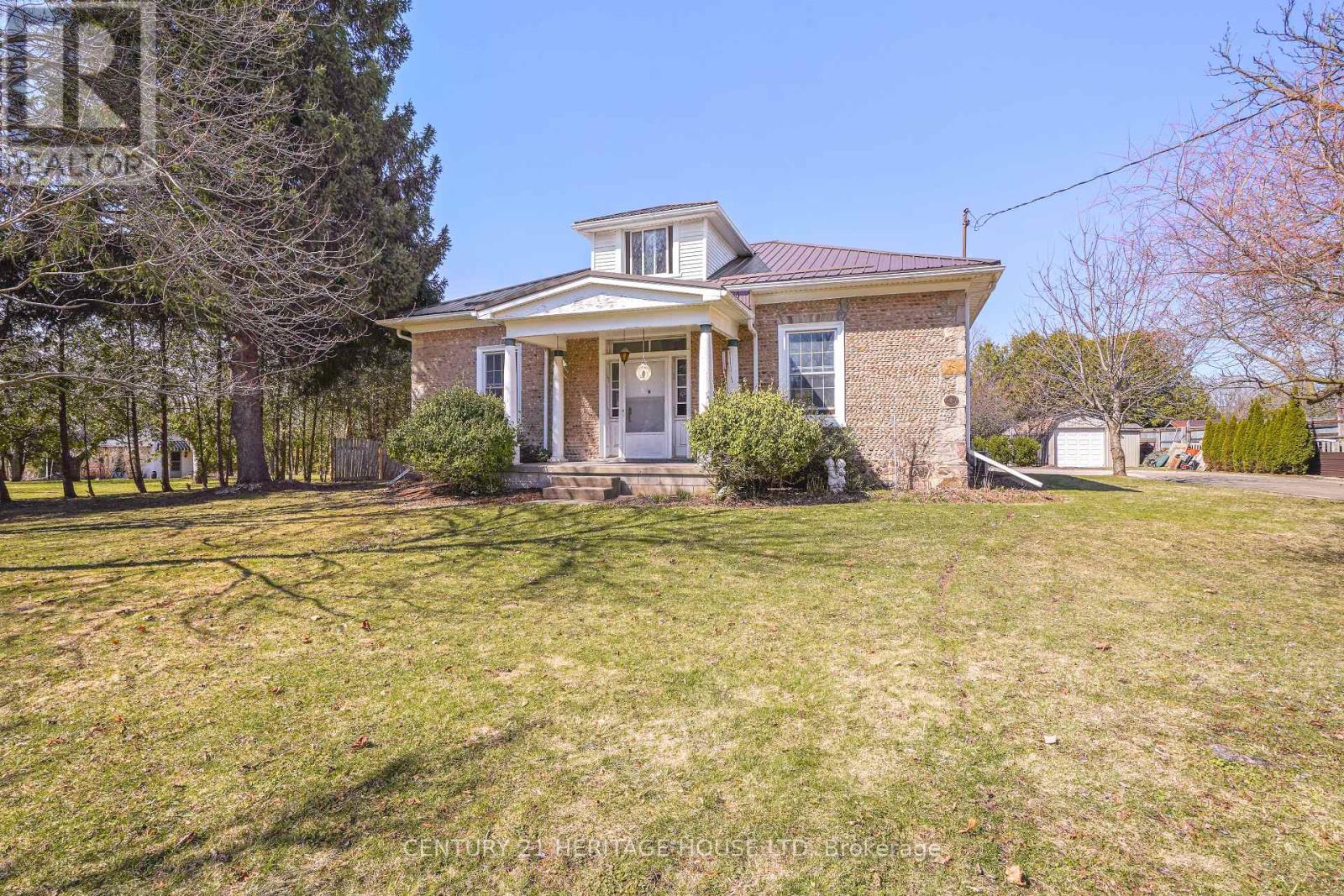 899 Keg Ln, Brant, ON N3L 3E2