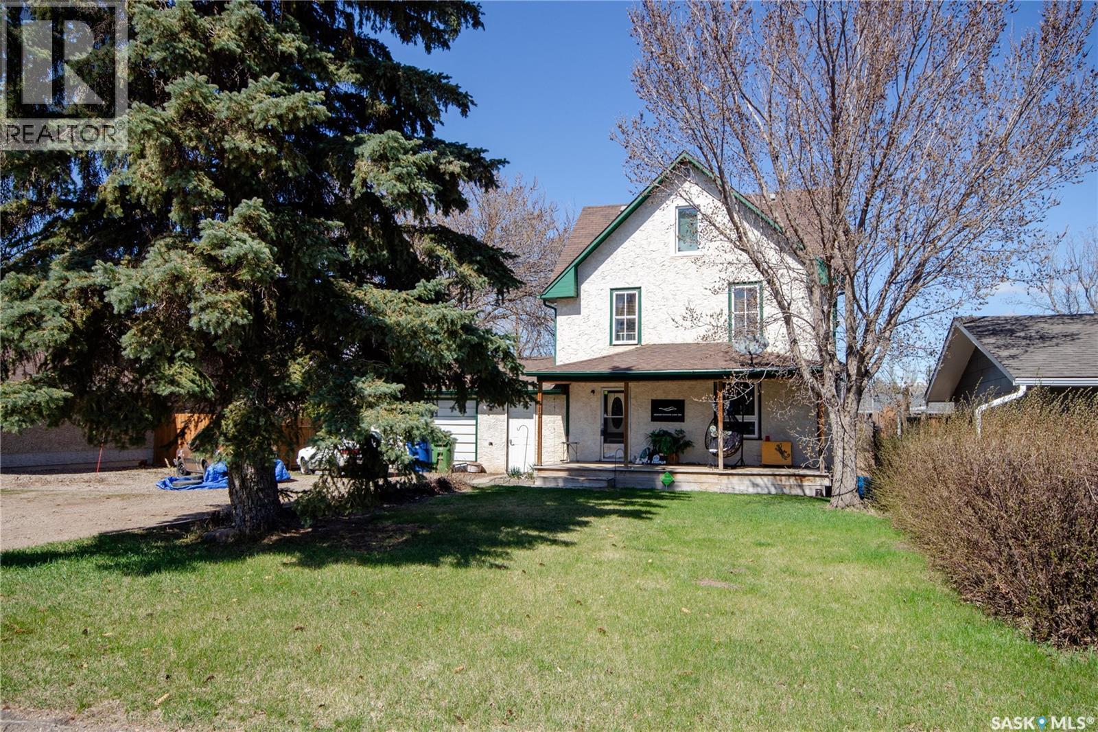 312 32 Street, Battleford, SK S0M 0E0