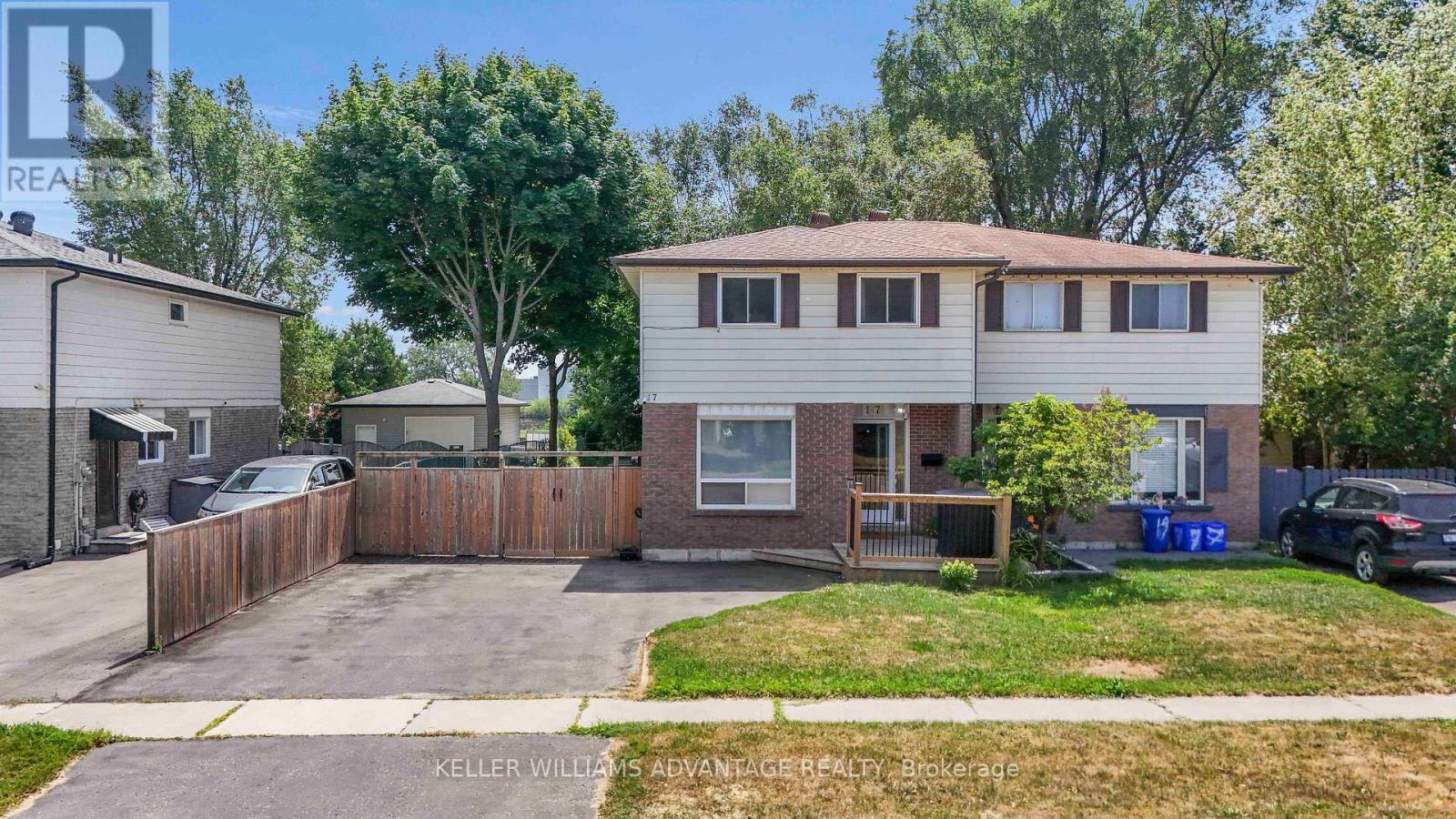17 Loscombe Dr, Clarington, ON L1C 3S8