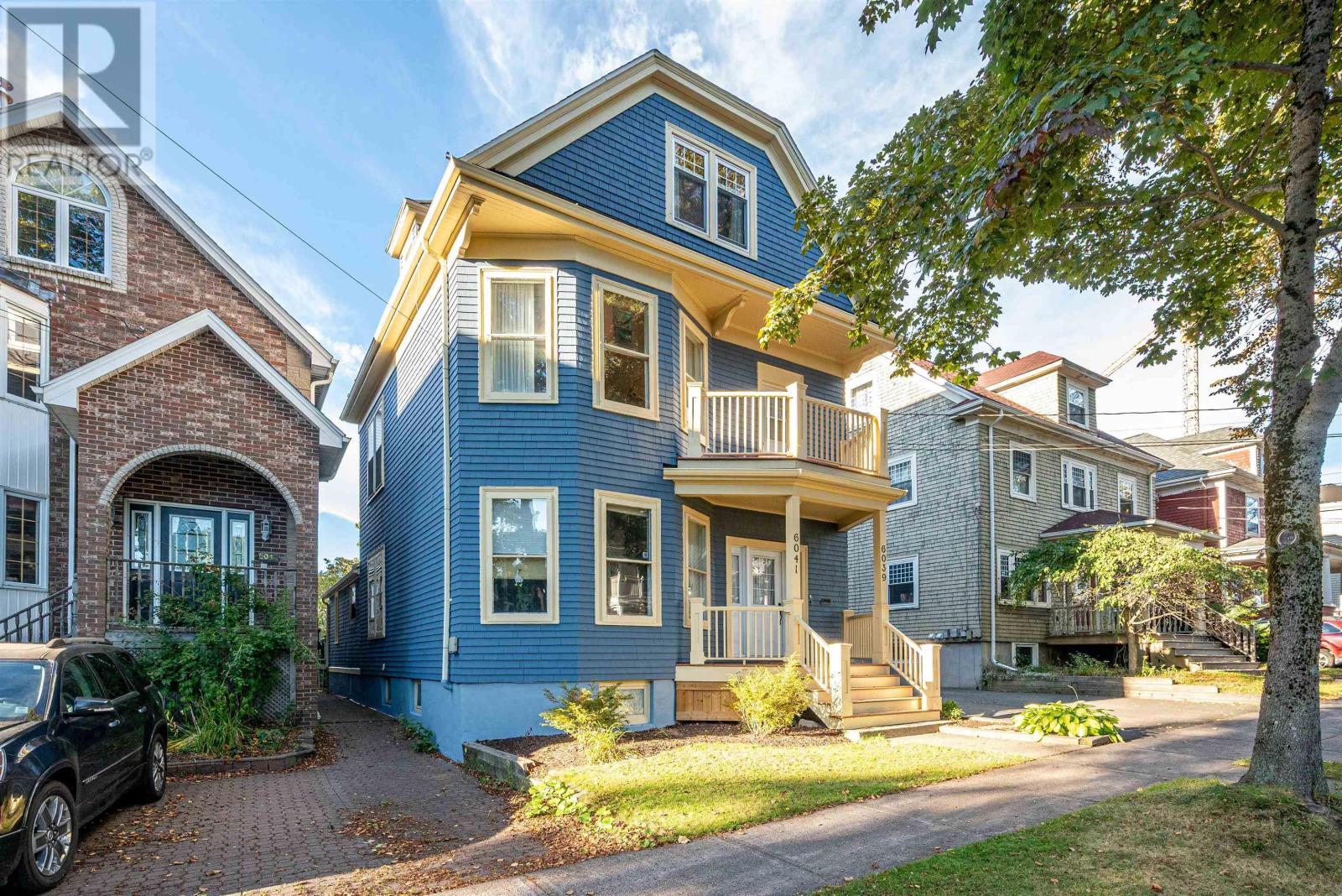 6041 Cherry St, Halifax, NS B3H 2K4