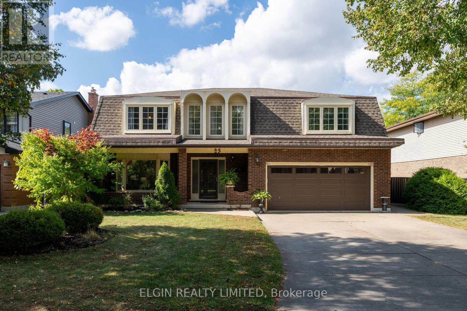 23 Farmington Cres, London, ON N6K 3J2