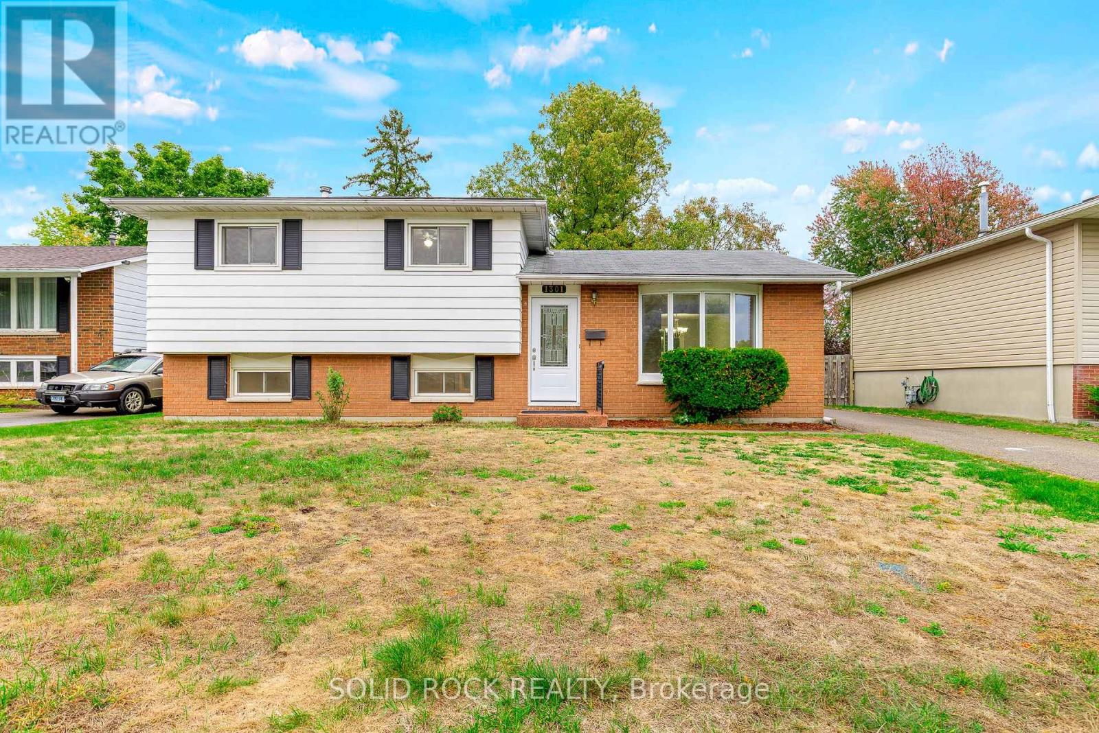 1301 Alwington St, Brockville, ON K6V 6A5