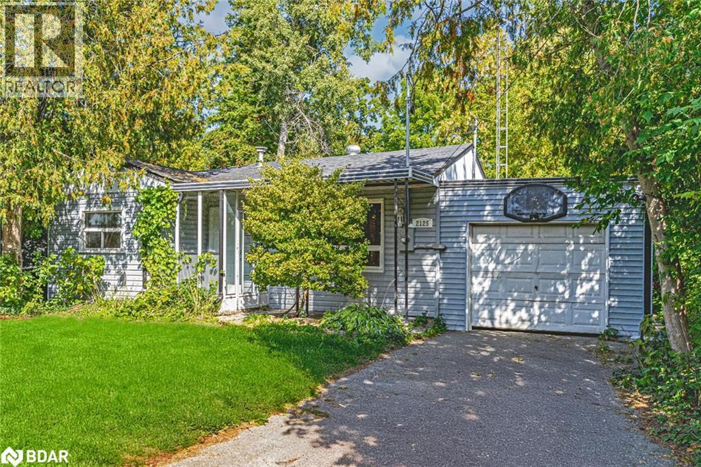 2125 Willard Ave, Innisfil, ON L9S 2C2