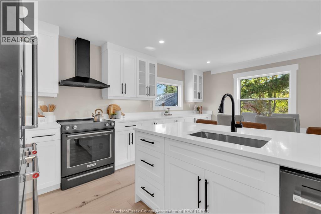 3902 Manning Rd, Lakeshore, ON N0R 1K0