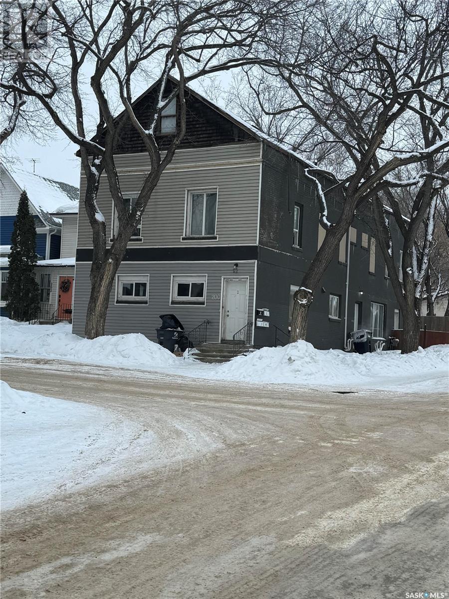 200 28 Street West, Saskatoon, SK S7L 0K3