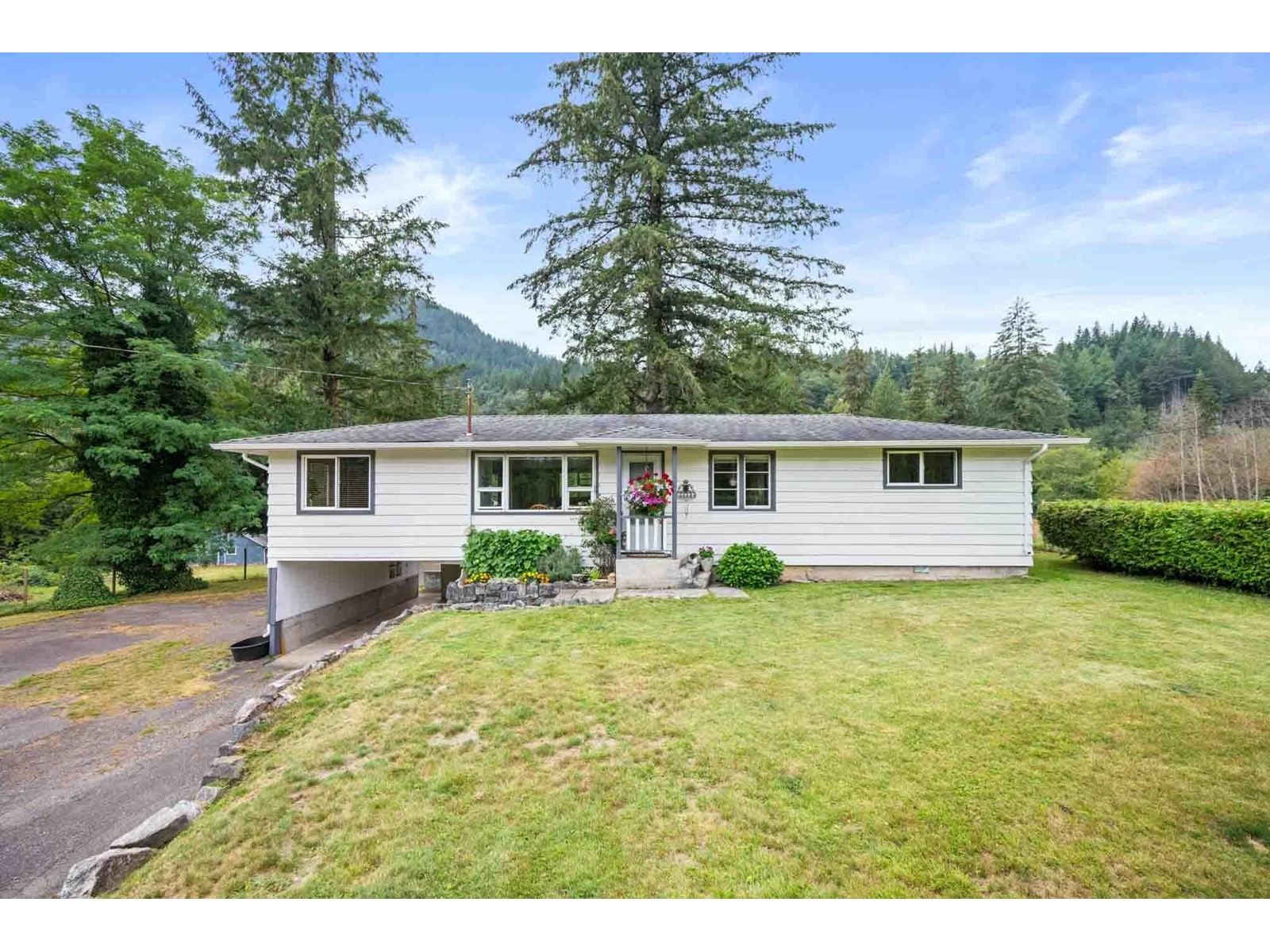 13229 Stave Lake Rd, Mission, BC V2V 0A7