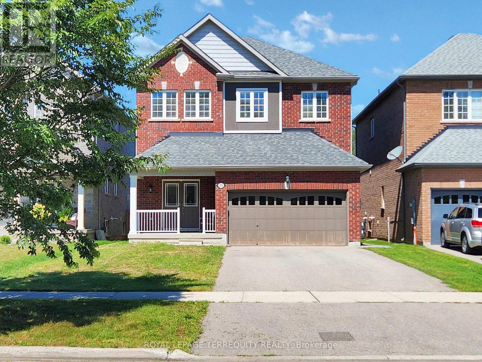 28 Richmond Park Dr, Georgina, ON L4P 2N5