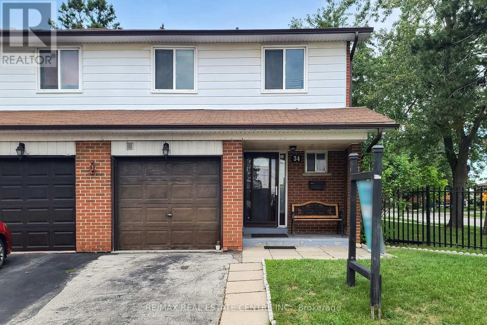 34 7406 Darcel Ave, Mississauga, ON L4T 2X7