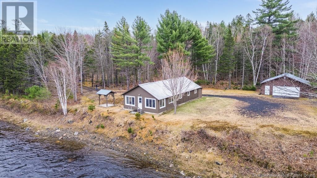 43 Clarks Point Rd, Boiestown, NB E6A 1E7