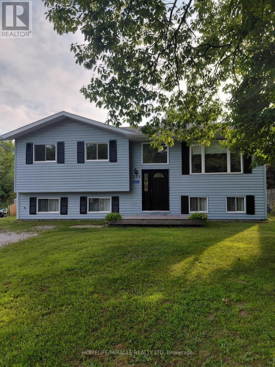 255 Revell St, Gravenhurst Muskoka S, ON P1P 0E4