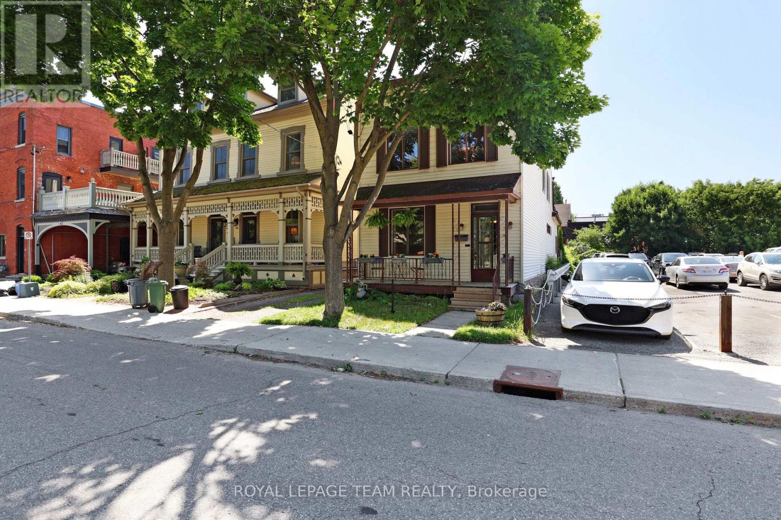 142 Cathcart St, Ottawa, ON K1N 5B8