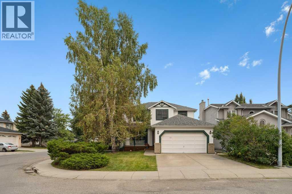 59 Sandringham Close NW, Calgary, AB T3K 3X1