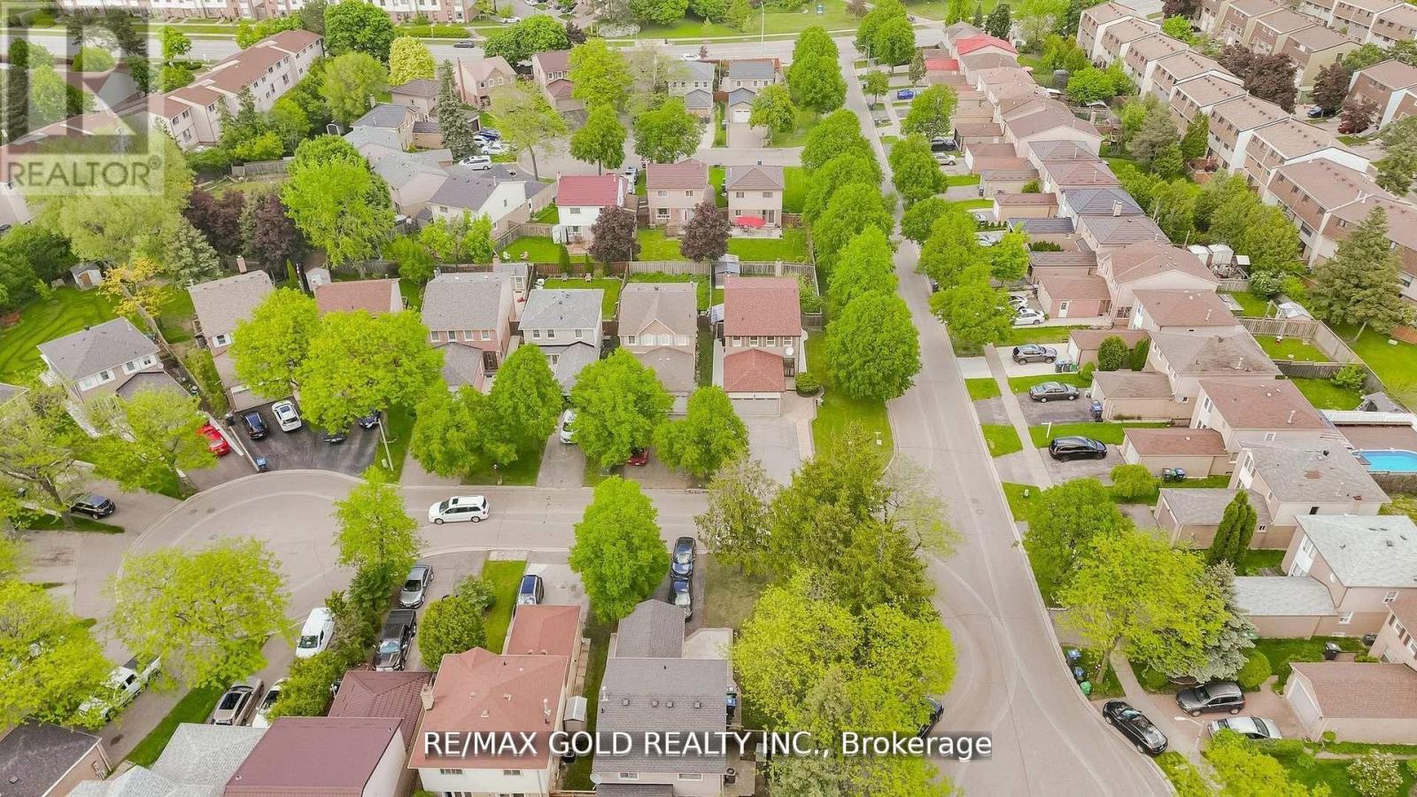 32 Myrtle Ct, Brampton, ON L6S 5B2