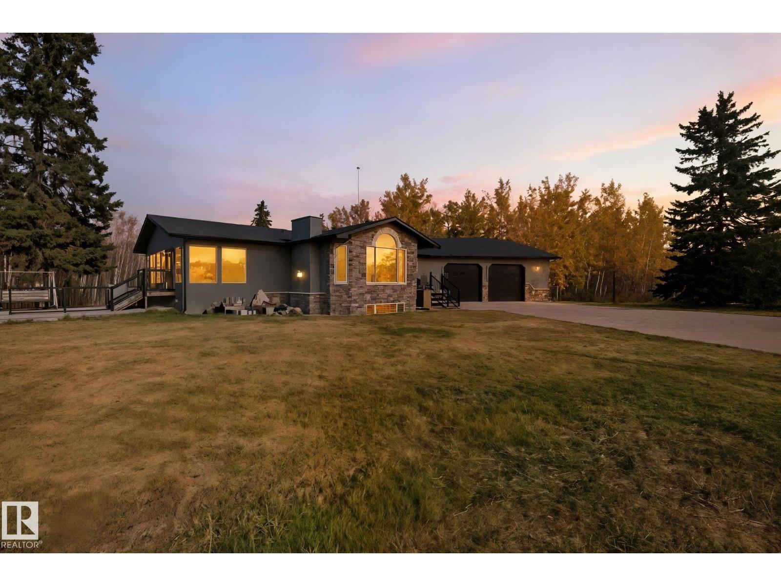 22516 Twp Road 572, Rural Sturgeon County, AB T0A 1N5