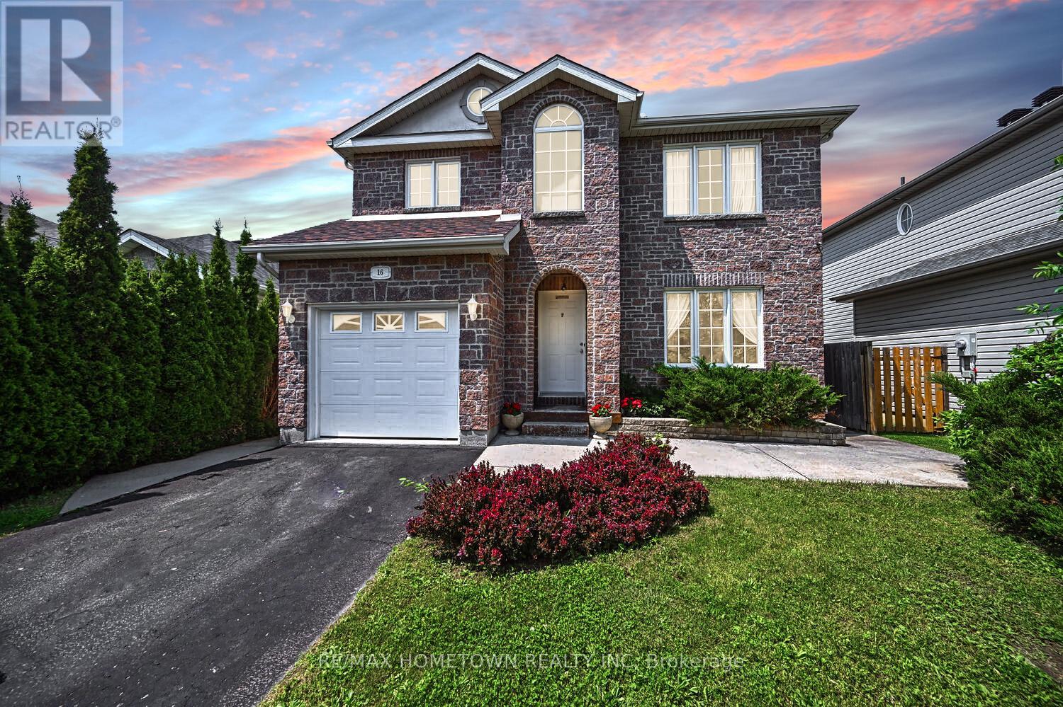 16 Regency Pl, Brockville, ON K6V 7M5