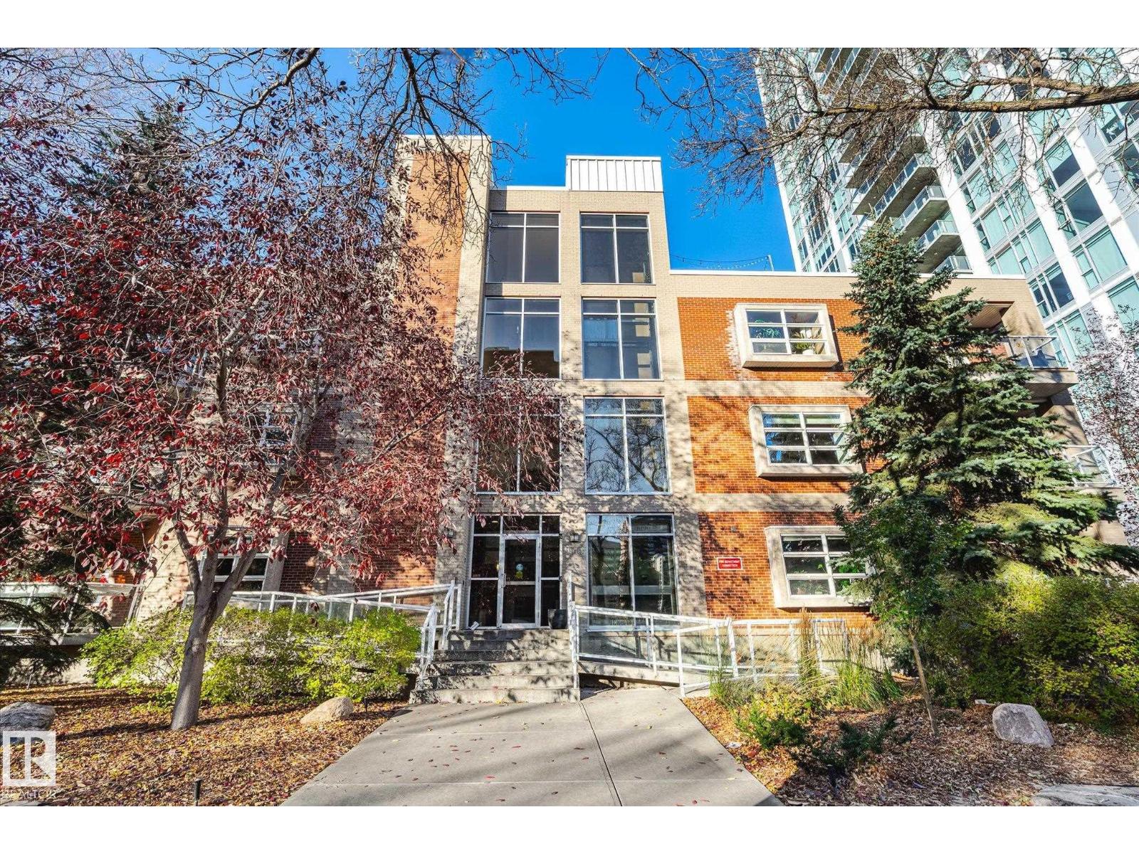 9910 111 Street Northwest #303, Edmonton, AB T5K 1K2