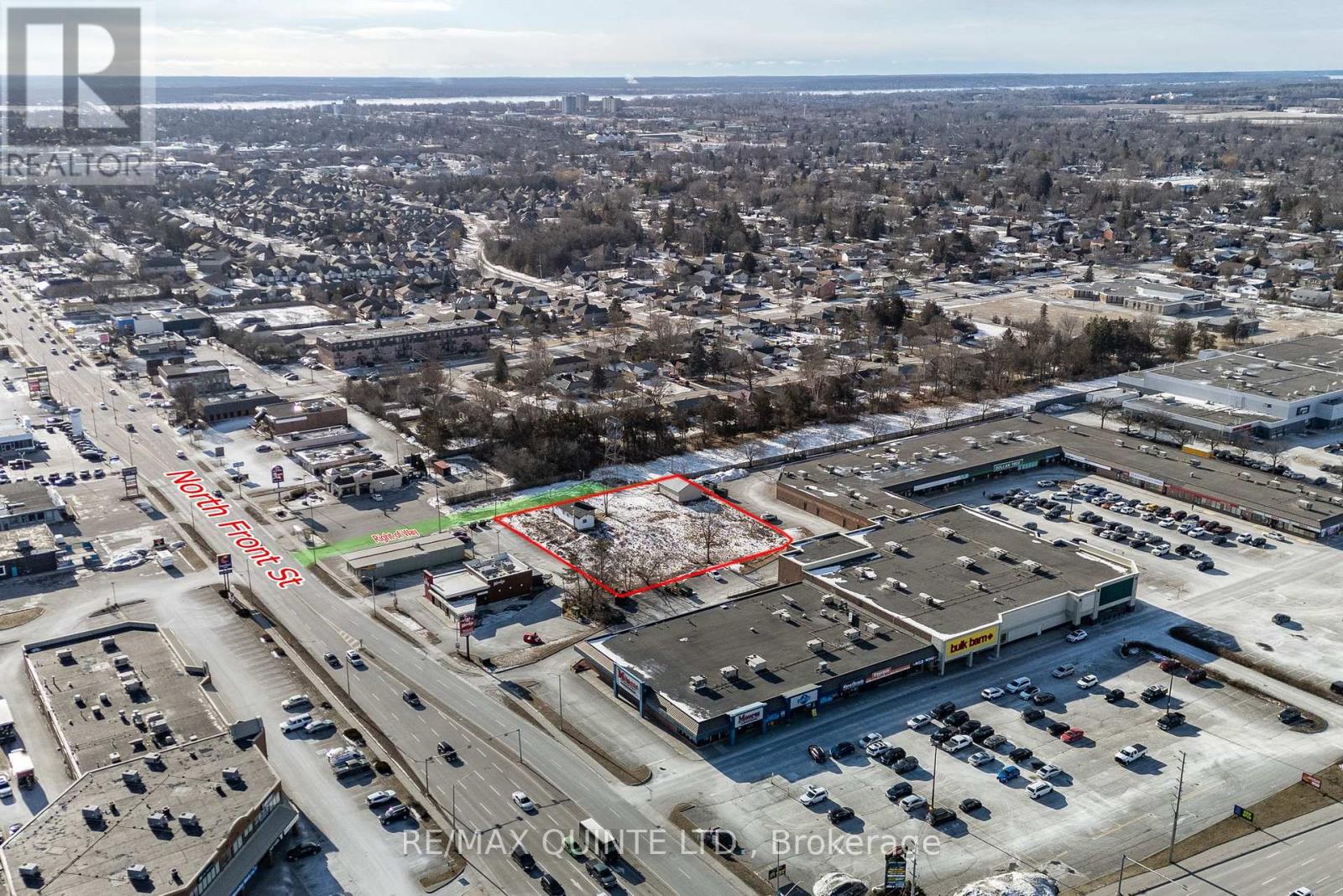 5 Stratton Dr, Belleville, ON K8P 3C7