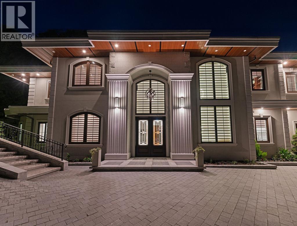 558 Glenross Rd, West Vancouver, BC V7S 1L5
