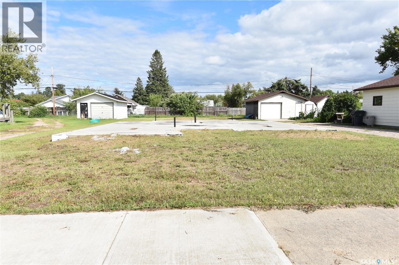 115 3 Street North, Nipawin, SK S0E 1E0