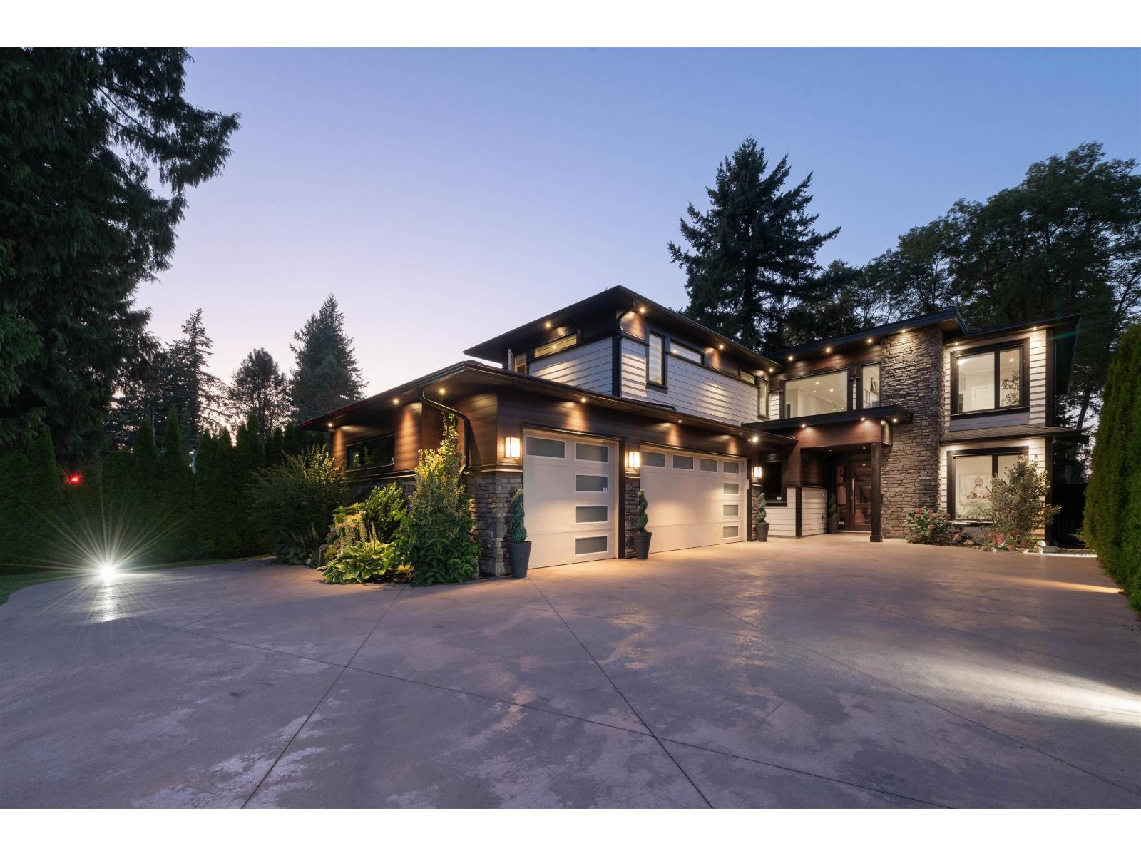 20025 Grade Cres, Langley, BC V3A 4J3