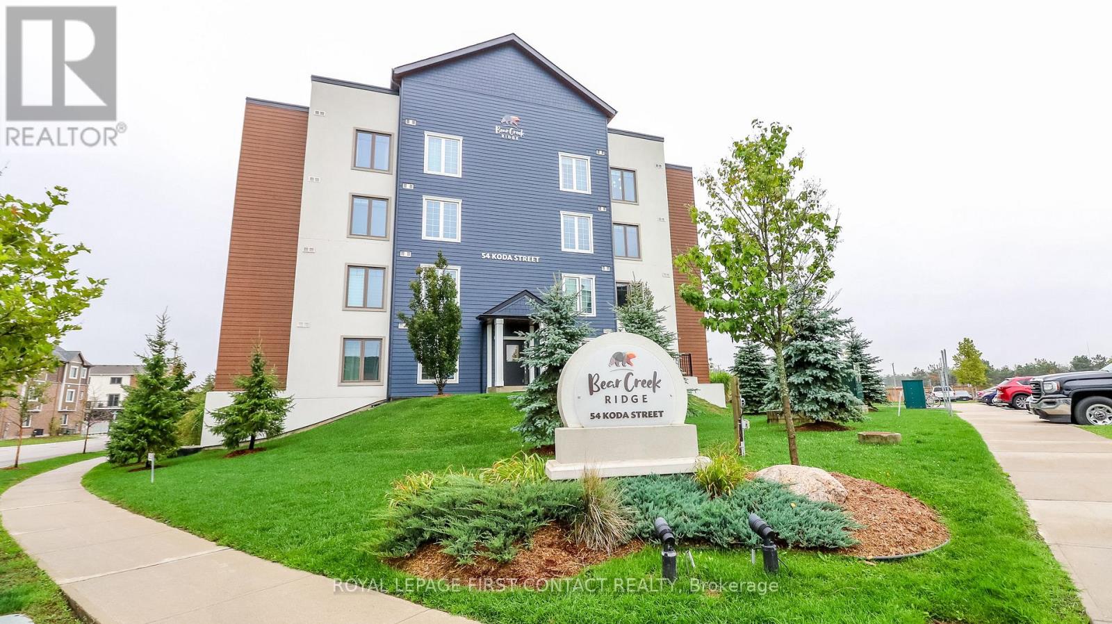 302 54 Koda St, Barrie, ON L9J 0J6