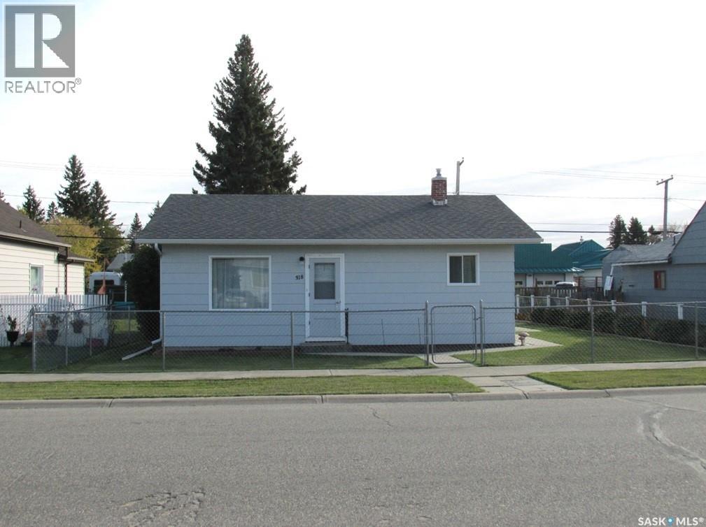 318 6 Avenue West, Nipawin, SK S0E 1E0