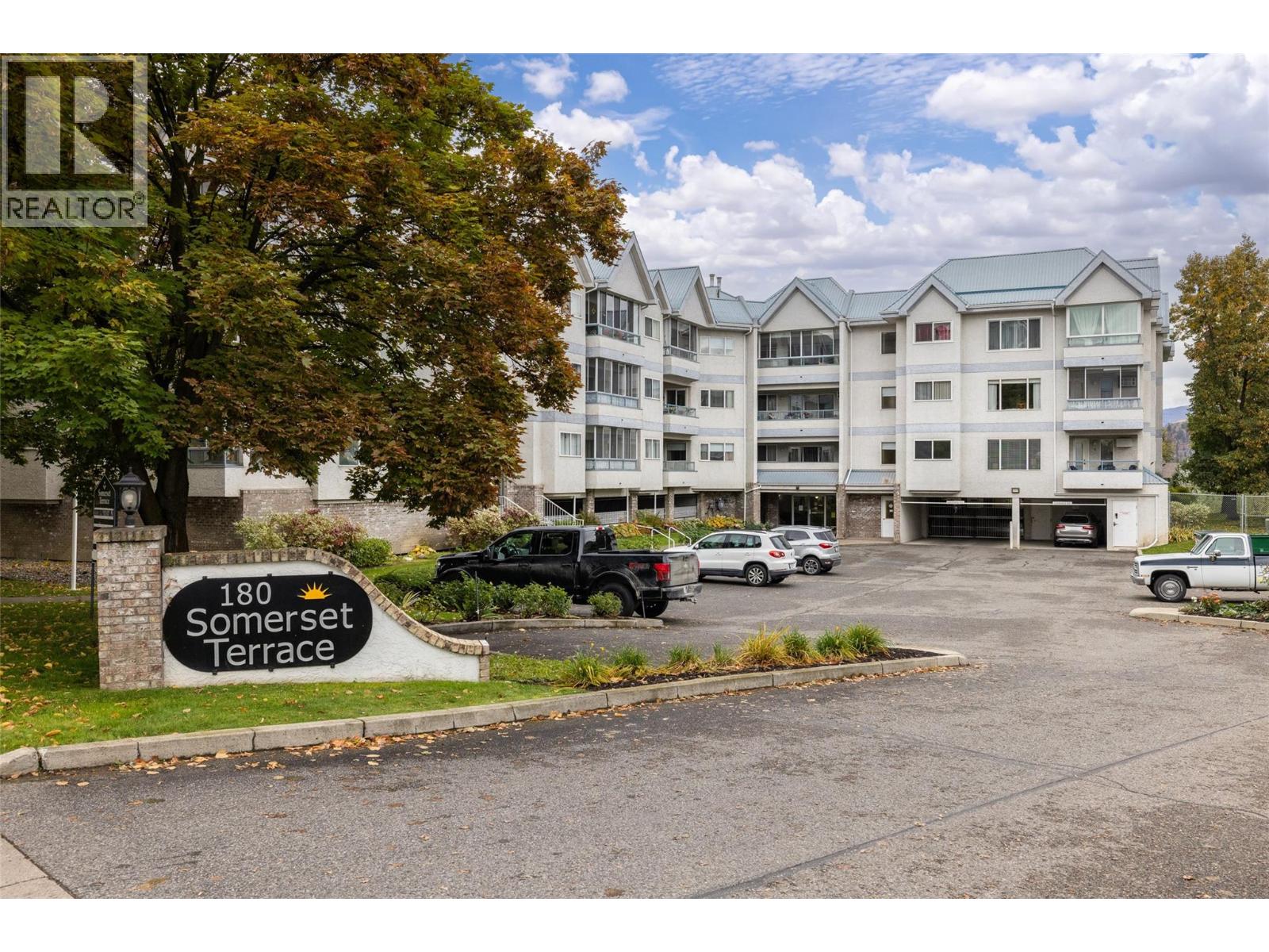180 Hollywood Road N Unit 207, Kelowna, BC V1X 6Y9
